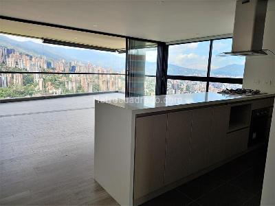 Apartment for rent in EL POBLADO, Medellín
