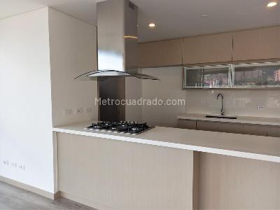 Apartamento de 2 alcobas en venta en El Poblado, Medellín, 148 m² · foto 7 de 20