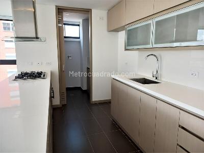 Apartamento de 2 alcobas en venta en El Poblado, Medellín, 148 m² · foto 8 de 20