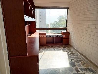 Apartamento de 3 alcobas en venta en El Poblado, Medellín, 147 m² · foto 14 de 19