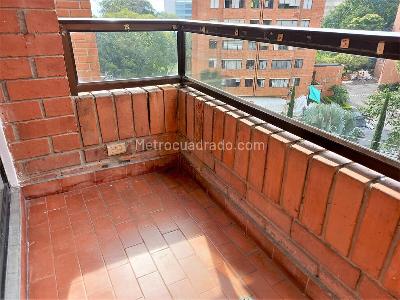 Apartamento de 3 alcobas en venta en El Poblado, Medellín, 147 m² · foto 18 de 19