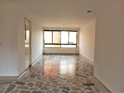 Apartamento de 3 alcobas en venta en El Poblado, Medellín, 147 m² · foto 5 de 19