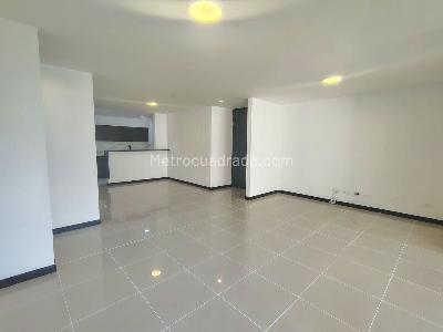 Apartamento de 3 alcobas en arriendo en El Poblado, Medellín, 140 m² · foto 5 de 20