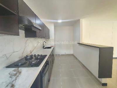 Apartamento de 3 alcobas en arriendo en El Poblado, Medellín, 140 m² · foto 8 de 20