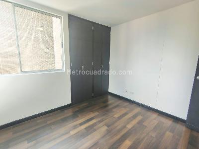 Apartamento de 3 alcobas en arriendo en El Poblado, Medellín, 140 m² · foto 13 de 20