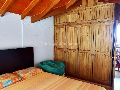 Casa de 4 alcobas en venta en El Poblado, Medellín, 295 m² · foto 13 de 20