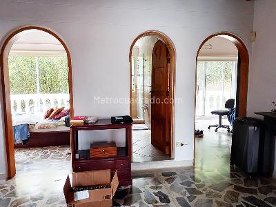Casa de 4 alcobas en venta en El Poblado, Medellín, 295 m² · foto 15 de 20