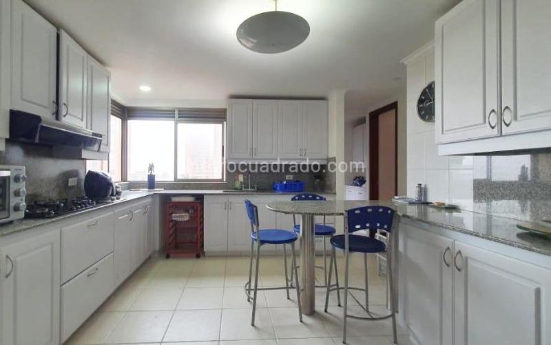 Apartamento en Arriendo, EL POBLADO, Medellín - 5