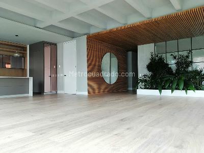 Apartamento de 3 alcobas en venta en El Poblado, Medellín, 255 m² · foto 2 de 16