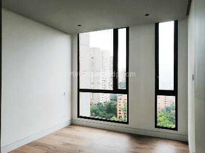 Apartamento de 3 alcobas en venta en El Poblado, Medellín, 255 m² · foto 8 de 16