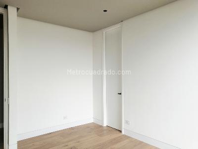 Apartamento de 3 alcobas en venta en El Poblado, Medellín, 255 m² · foto 10 de 16