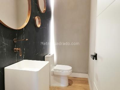 Apartamento de 3 alcobas en venta en El Poblado, Medellín, 255 m² · foto 11 de 16