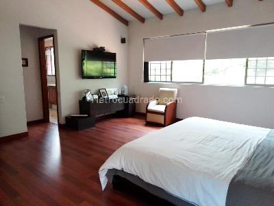 Casa de 3 alcobas en venta en El Poblado, Medellín, 298 m² · foto 11 de 20