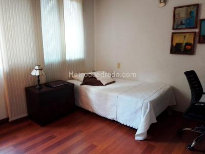 Casa de 3 alcobas en venta en El Poblado, Medellín, 298 m² · foto 15 de 20
