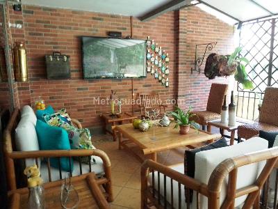 Casa de 3 alcobas en venta en El Poblado, Medellín, 298 m² · foto 18 de 20