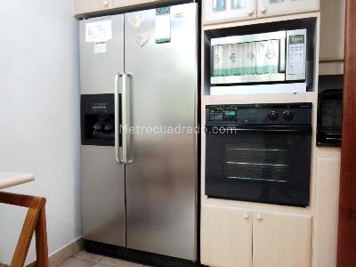 Casa de 3 alcobas en venta en El Poblado, Medellín, 298 m² · foto 8 de 20