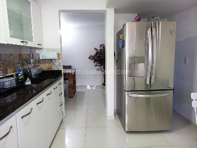 Apartamento en venta en El Poblado, Medellín · foto 8 de 16