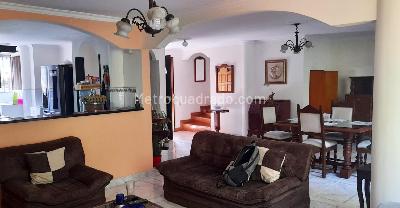Casa de 3 alcobas en venta en El Poblado, Medellín, 161 m² · foto 2 de 14