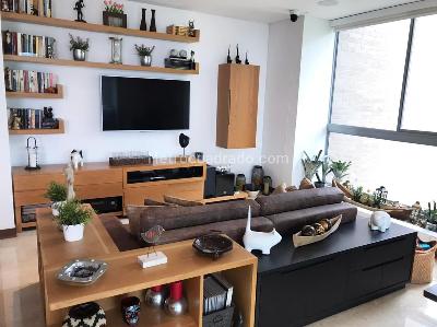 Apartamento de 3 alcobas en venta en El Poblado, Medellín, 240 m² · foto 4 de 18