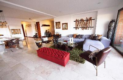 Apartamento de 3 alcobas en venta en La Florida, Medellín, 298 m² · foto 1 de 18