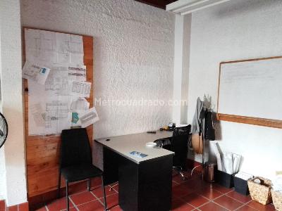 Casa de 5 alcobas en venta en Envigado, Envigado, 298 m² · foto 4 de 19