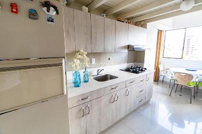 Apartamento de 3 alcobas en venta en San Lucas, Medellín, 200 m² · foto 10 de 19