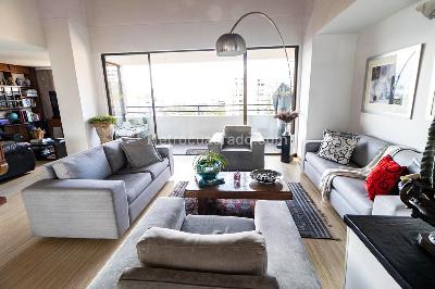 Apartamento de 3 alcobas en venta en San Lucas, Medellín, 200 m² · foto 2 de 19