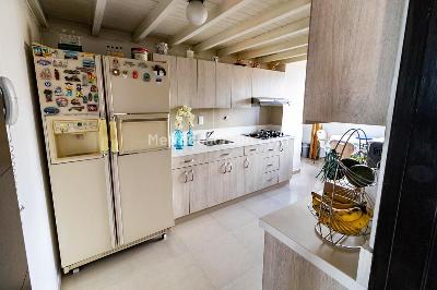 Apartamento de 3 alcobas en venta en San Lucas, Medellín, 200 m² · foto 7 de 19