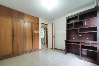 Apartamento en venta en El Poblado, Medellín · foto 13 de 15