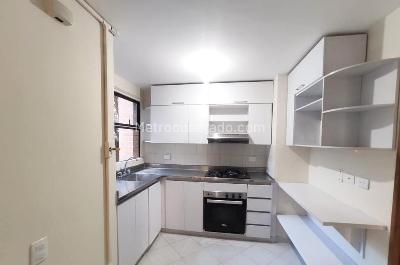 Apartamento en venta en El Poblado, Medellín · foto 6 de 15