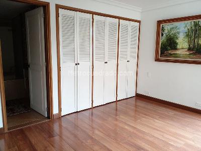Apartamento de 3 alcobas en venta en El Poblado, Medellín, 435 m² · foto 15 de 20