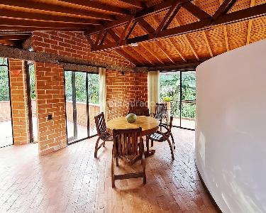 Casa de 4 alcobas en venta en El Poblado, Medellín, 253 m² · foto 4 de 13