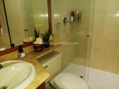Casa de 3 alcobas en venta en El Poblado, Medellín, 229 m² · foto 18 de 20