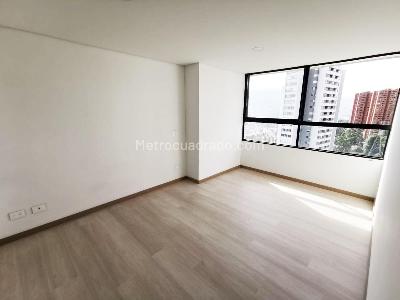 Apartamento en venta en El Poblado, Medellín · foto 6 de 11
