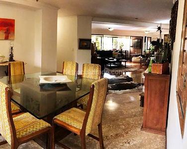 Apartamento de 3 alcobas en venta en Patio Bonito, Medellín, 215 m² · foto 6 de 11
