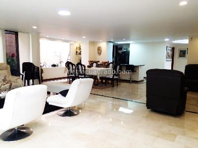 Casa de 3 alcobas en venta en Envigado, Envigado, 300 m² · foto 3 de 18