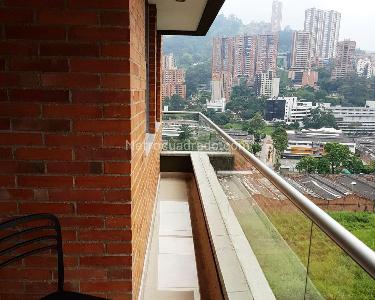 Apartamento de 3 alcobas en arriendo en Poblado Ciudad Del Rio, Medellín, 82 m² · foto 11 de 12