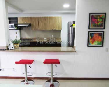 Apartamento de 3 alcobas en arriendo en Poblado Ciudad Del Rio, Medellín, 82 m² · foto 4 de 12