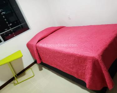 Apartamento de 3 alcobas en arriendo en Poblado Ciudad Del Rio, Medellín, 82 m² · foto 5 de 12