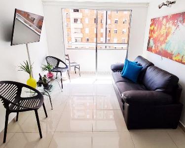 Apartamento de 3 alcobas en arriendo en Poblado Ciudad Del Rio, Medellín, 76 m² · foto 2 de 12