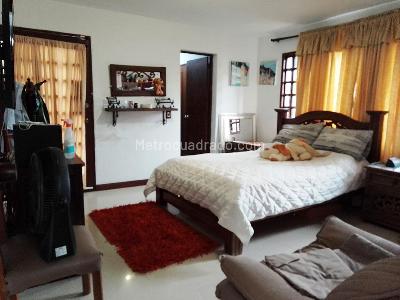 Casa de 5 alcobas en venta en Alejandría, Medellín, 500 m² · foto 10 de 20