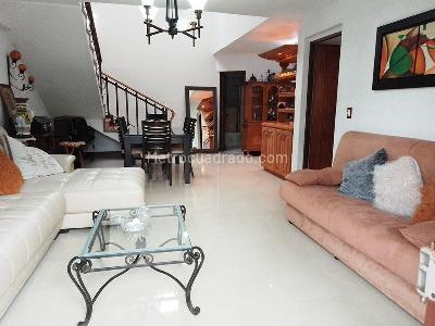 Casa de 5 alcobas en venta en Alejandría, Medellín, 500 m² · foto 3 de 20