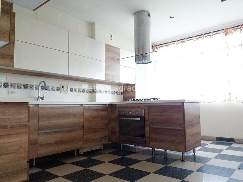 Casa en Arriendo, EL POBLADO, Medellín – další