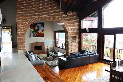 Casa de 4 alcobas en venta en Alto De Las Palmas, Medellín, 750 m² · foto 2 de 20