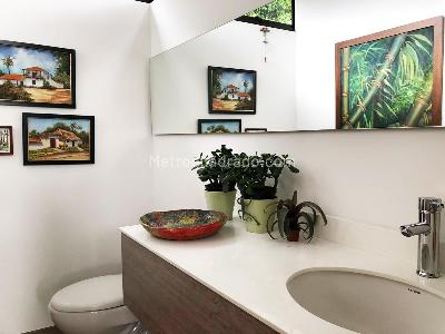 Casa de 3 alcobas en venta en Envigado, Envigado, 293 m² · foto 16 de 19
