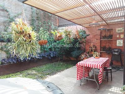Casa de 3 alcobas en venta en Loma De Los Parra, Medellín, 240 m² · foto 18 de 20