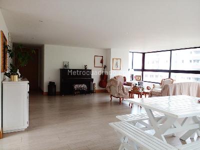 Apartamento de 4 alcobas en venta en Los Balsos, Medellín, 313 m² · foto 2 de 19