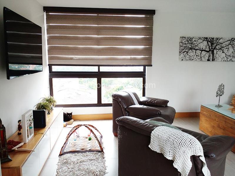 Modern 4BR Apartment with Jacuzzi in Los Balsos - 7