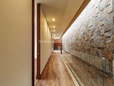 Casa de 3 alcobas en venta en Envigado, Envigado, 440 m² · foto 10 de 17