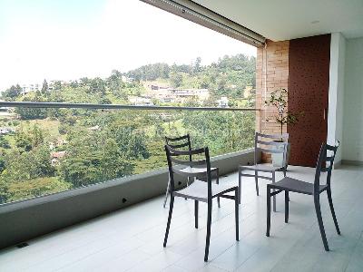 Apartamento de 3 alcobas en venta en El Poblado, Medellín, 259 m² · foto 19 de 20